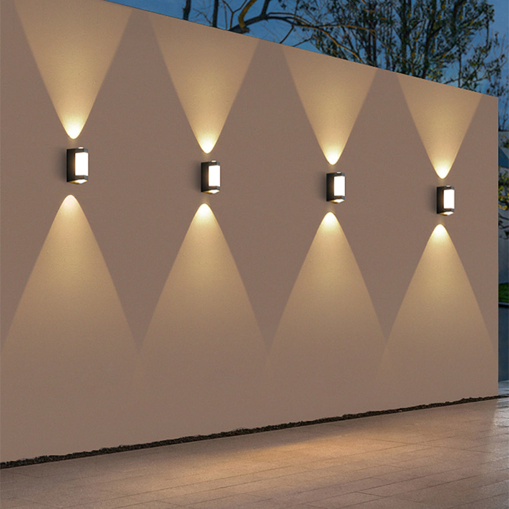 Tristan | Minimalist Outdoor Wall Sconce LED Exterior Light