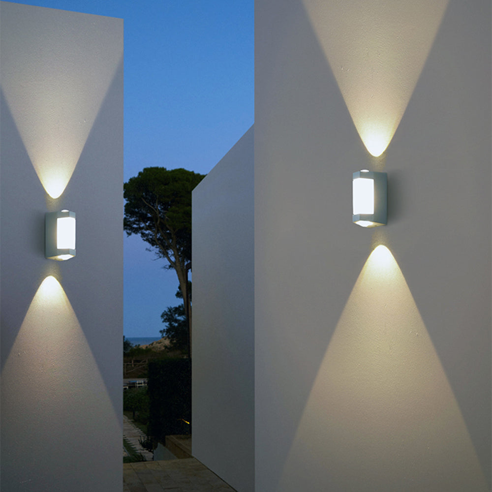 Tristan | Minimalist Outdoor Wall Sconce LED Exterior Light