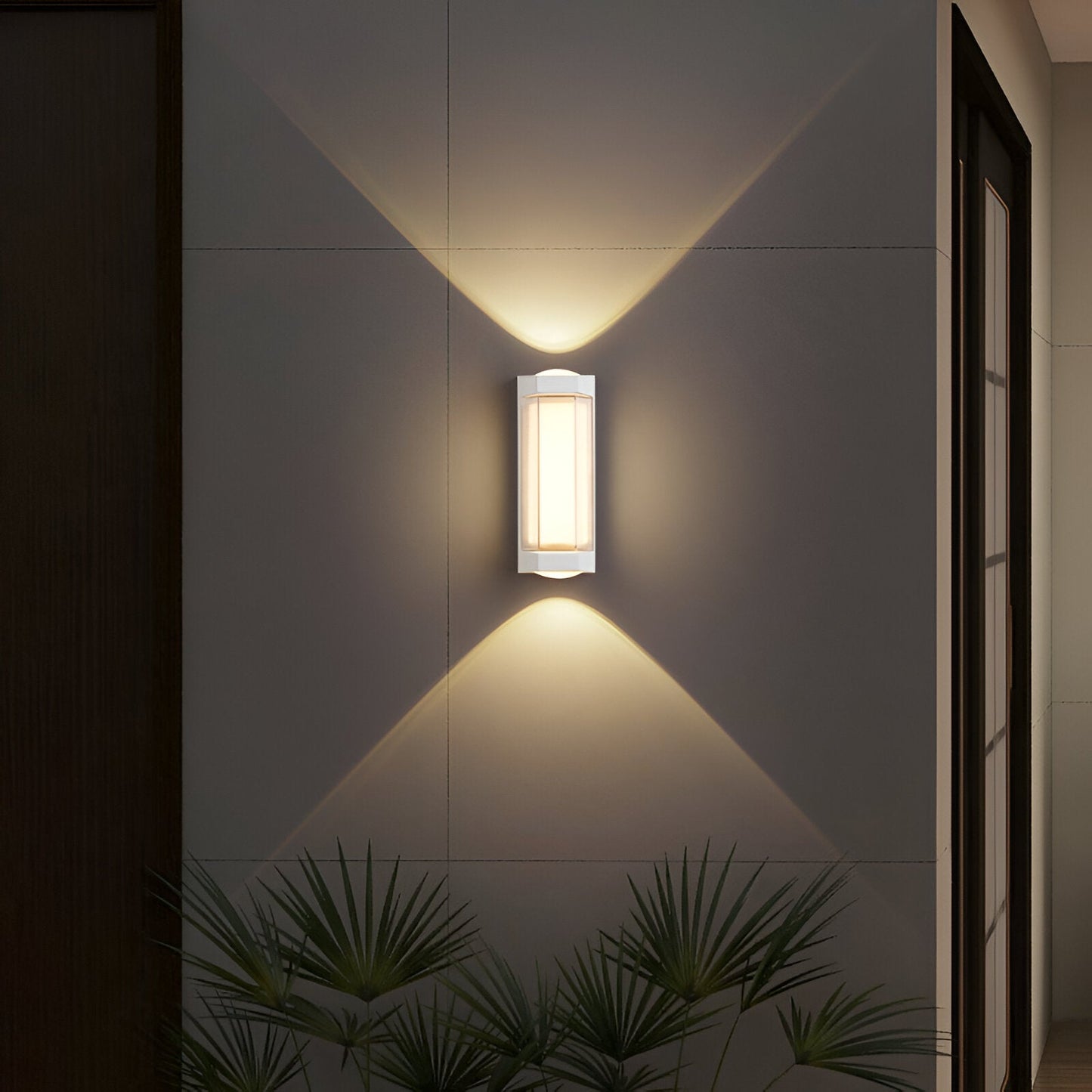 Tristan | Minimalist Outdoor Wall Sconce LED Exterior Light