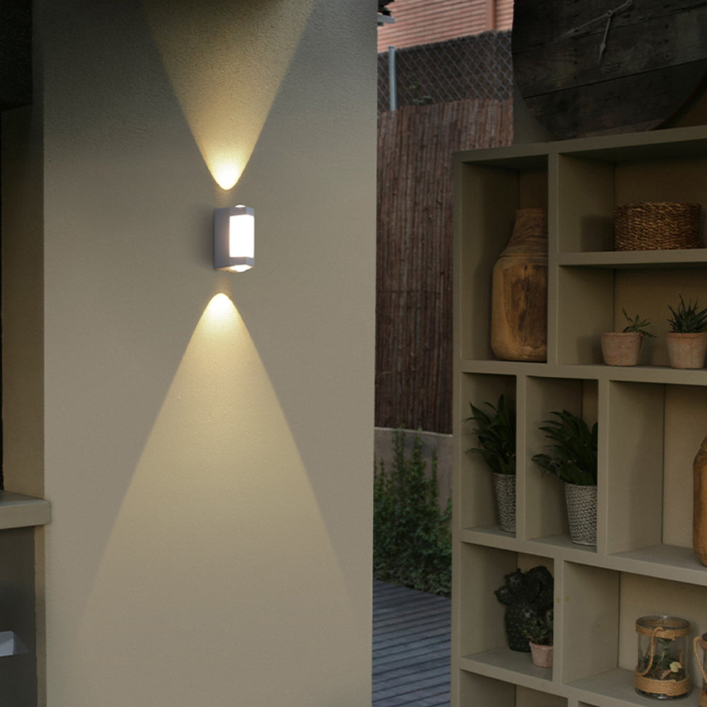 Tristan | Minimalist Outdoor Wall Sconce LED Exterior Light