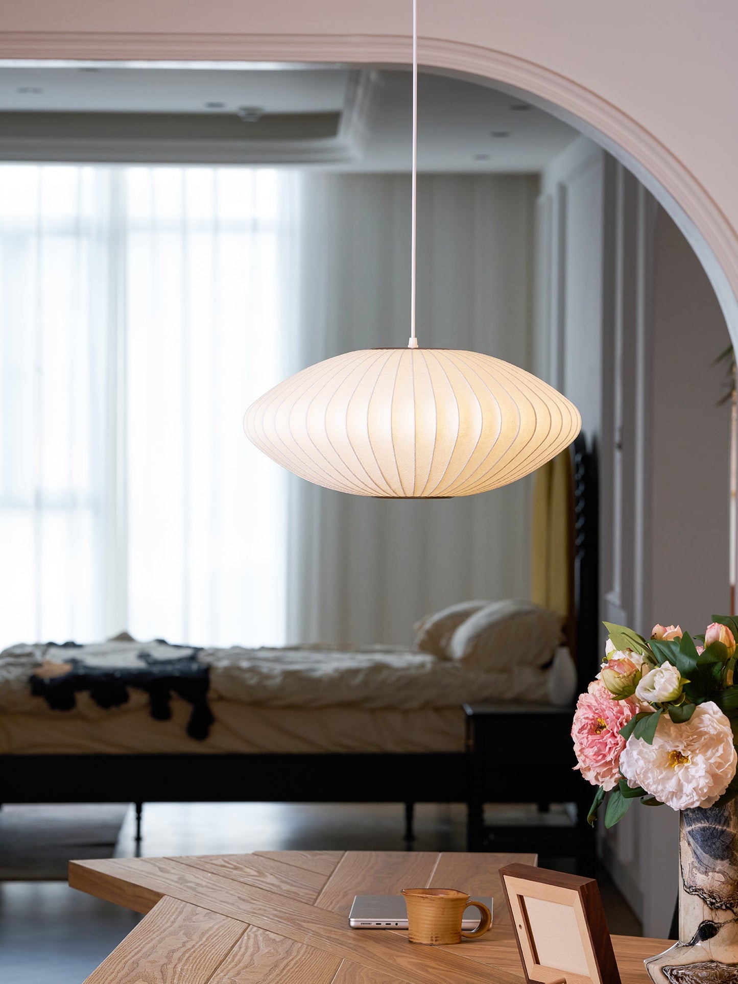 Nyla | Modern Glass Glow Pendant Light Living Room