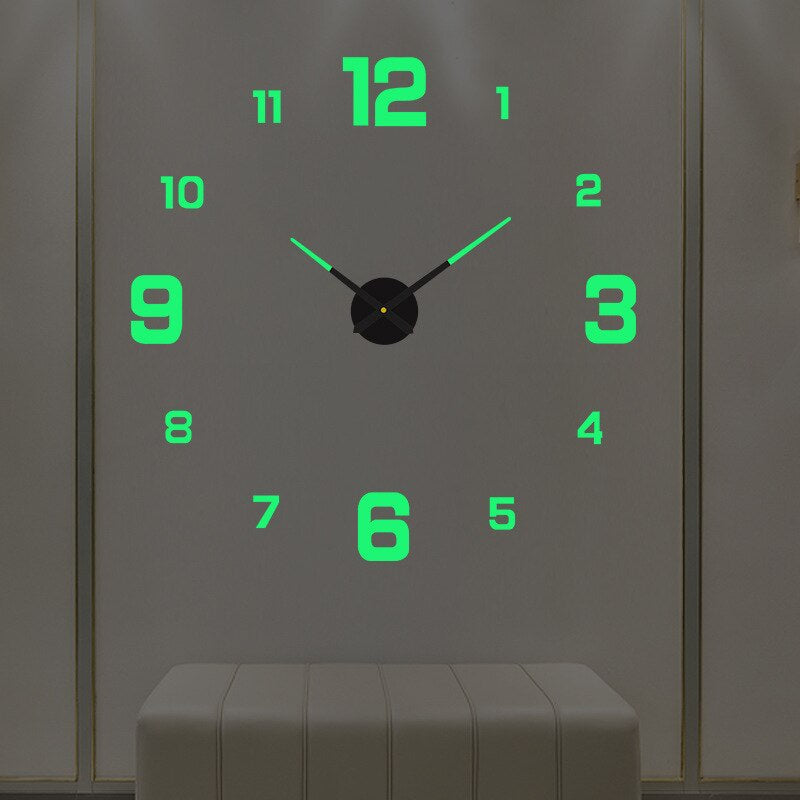 Luna | Large Analog Wall Clock