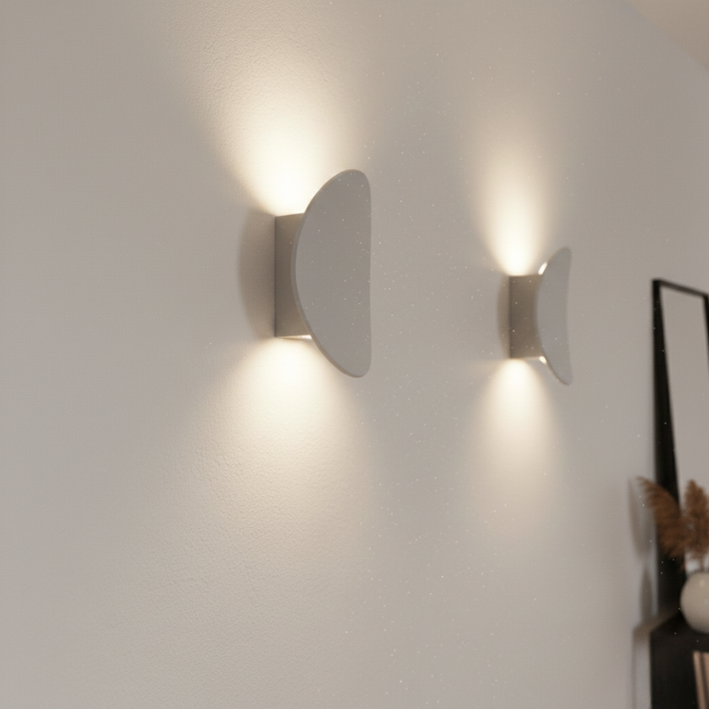Cyra | Minimalist LED Curved Wall Lamp for Home Interiors