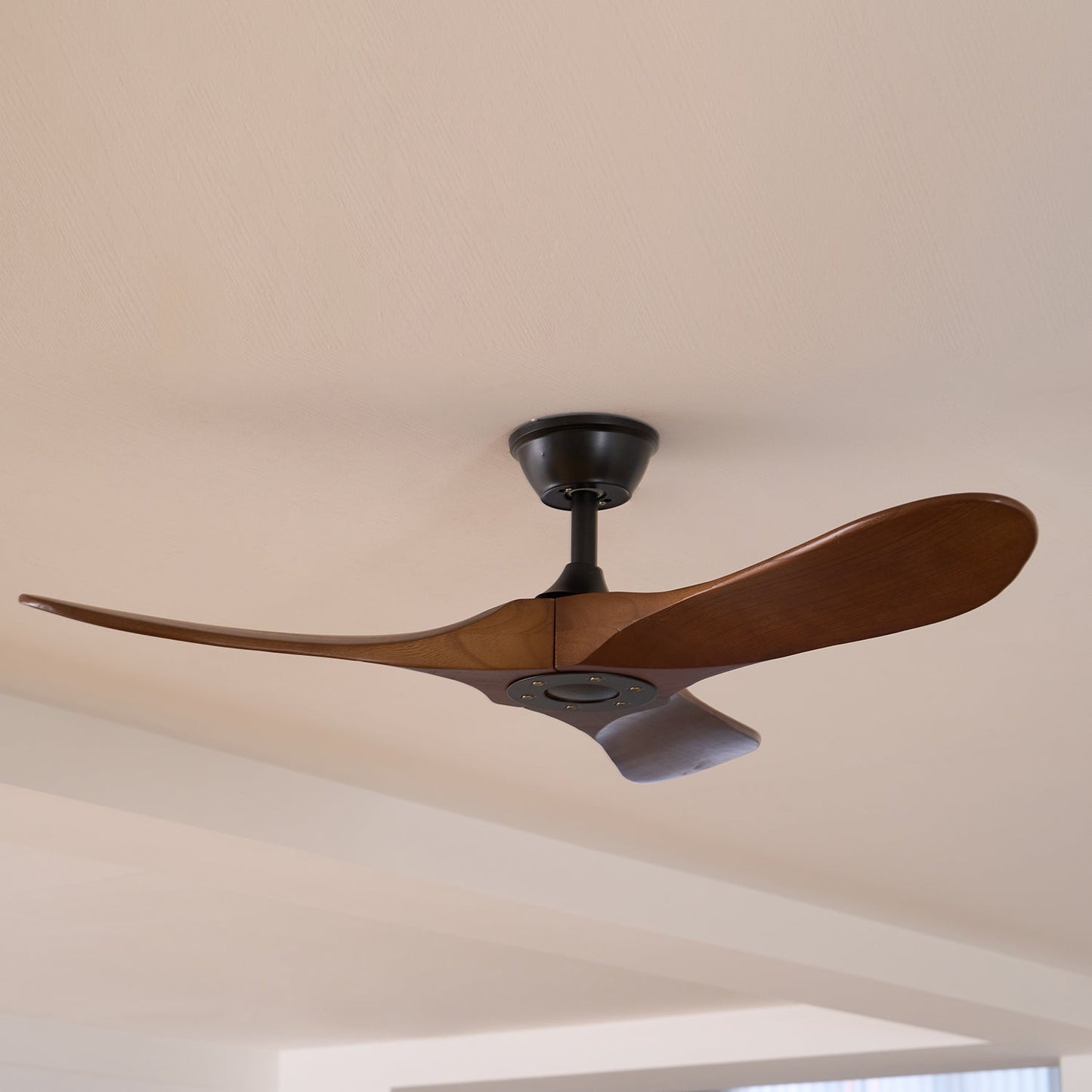 Woody | Remote-Controlled Ceiling Fan