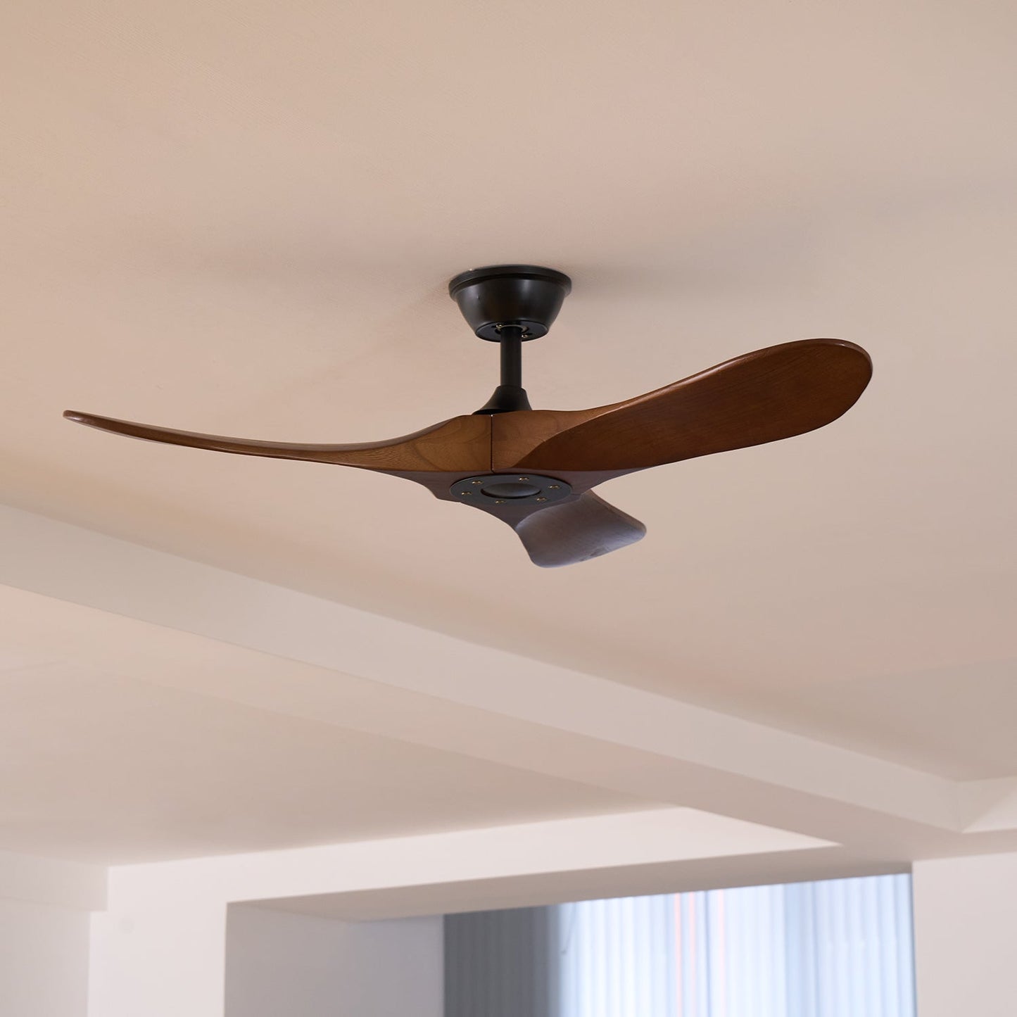 Woody | Remote-Controlled Ceiling Fan