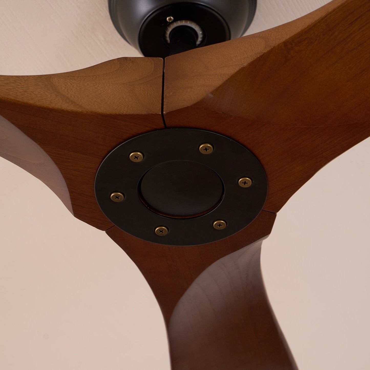 Woody | Remote-Controlled Ceiling Fan