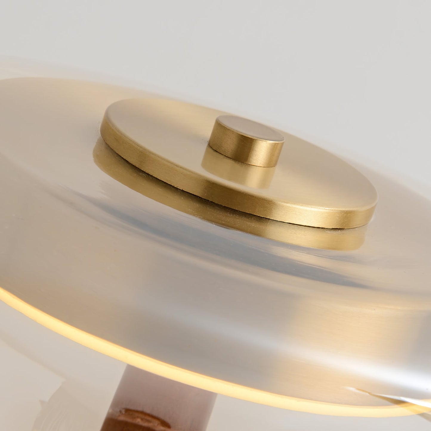 Mistelle | Adjustable Brass Wood LED Cool Light Table Lamp