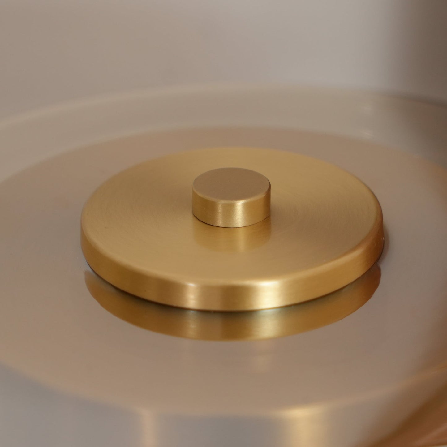 Mistelle | Adjustable Brass Wood LED Cool Light Table Lamp