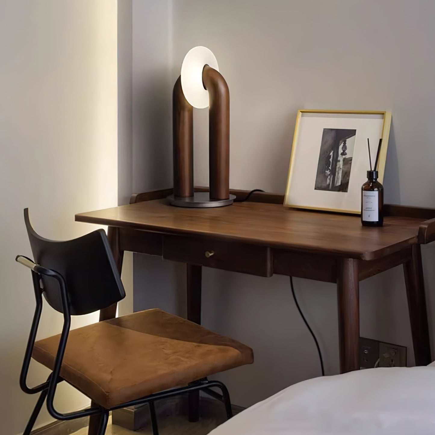 Alaric | Minimalist Modern Desk Lamp Integrated LED Wooden Arc