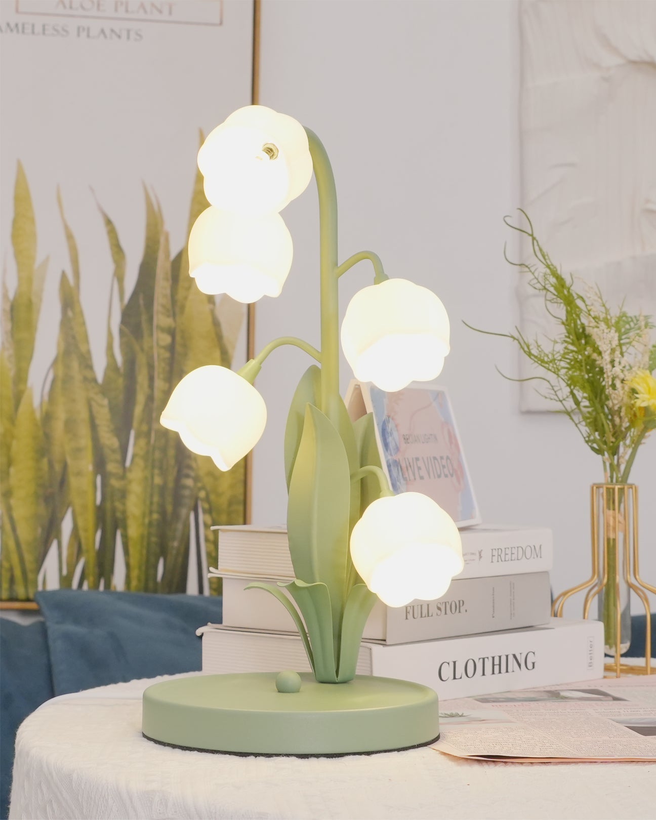 Twinkla | Contemporary Floral Orchid Accent Light for  Bedroom