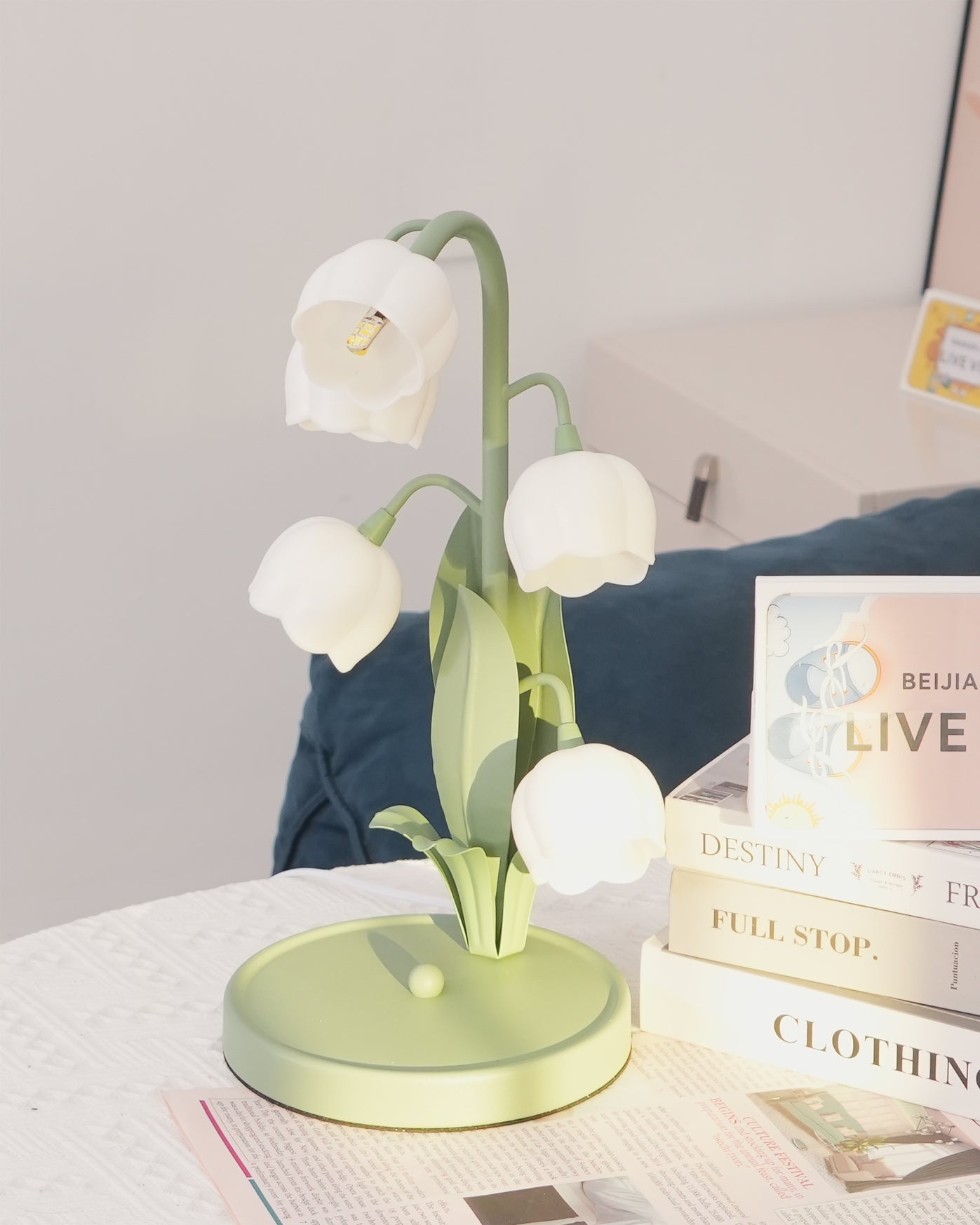 Twinkla | Contemporary Floral Orchid Accent Light for  Bedroom