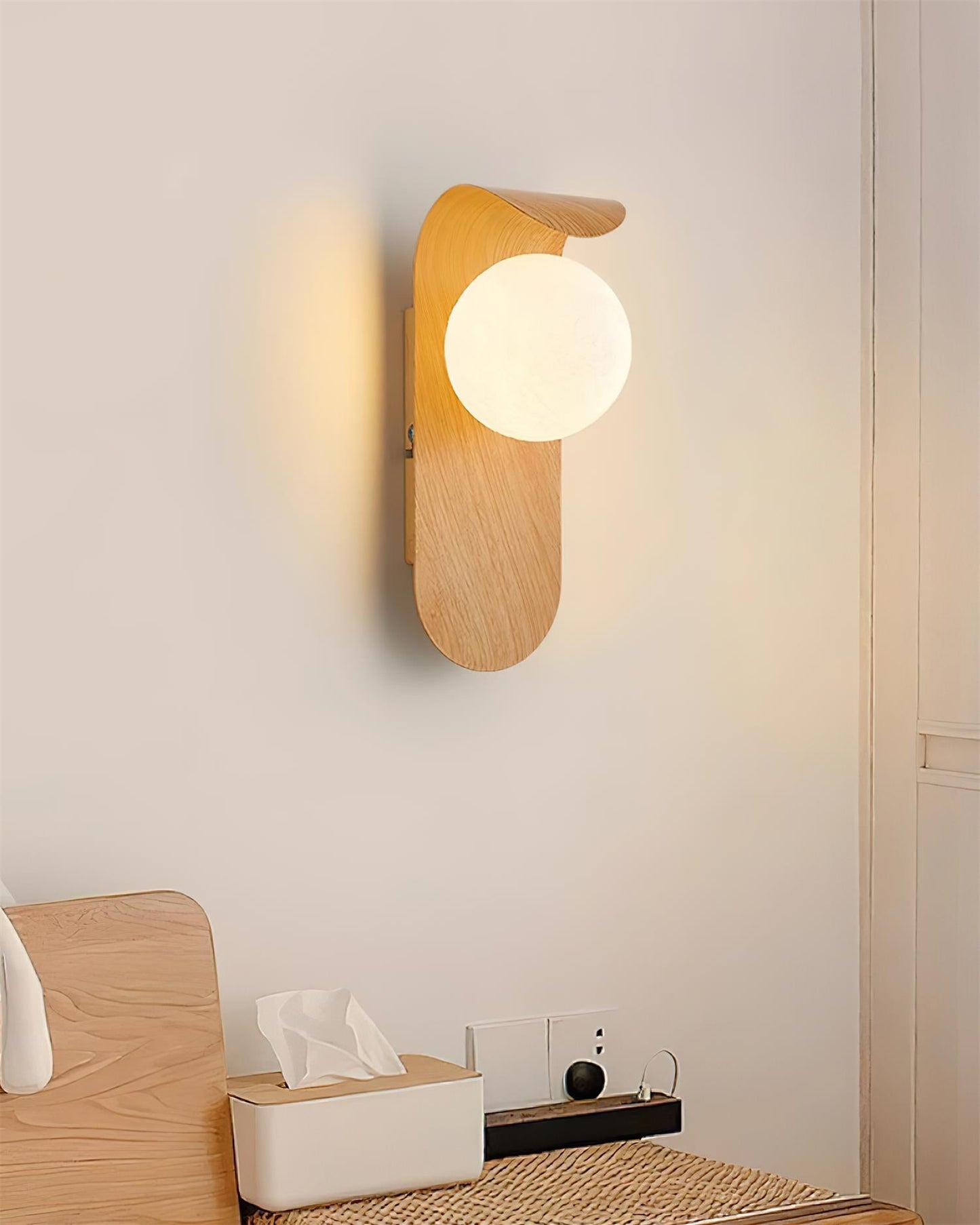 Woody | Modern Wall Lamp, D 5.1″ x W 3.9″ x H 9.8″