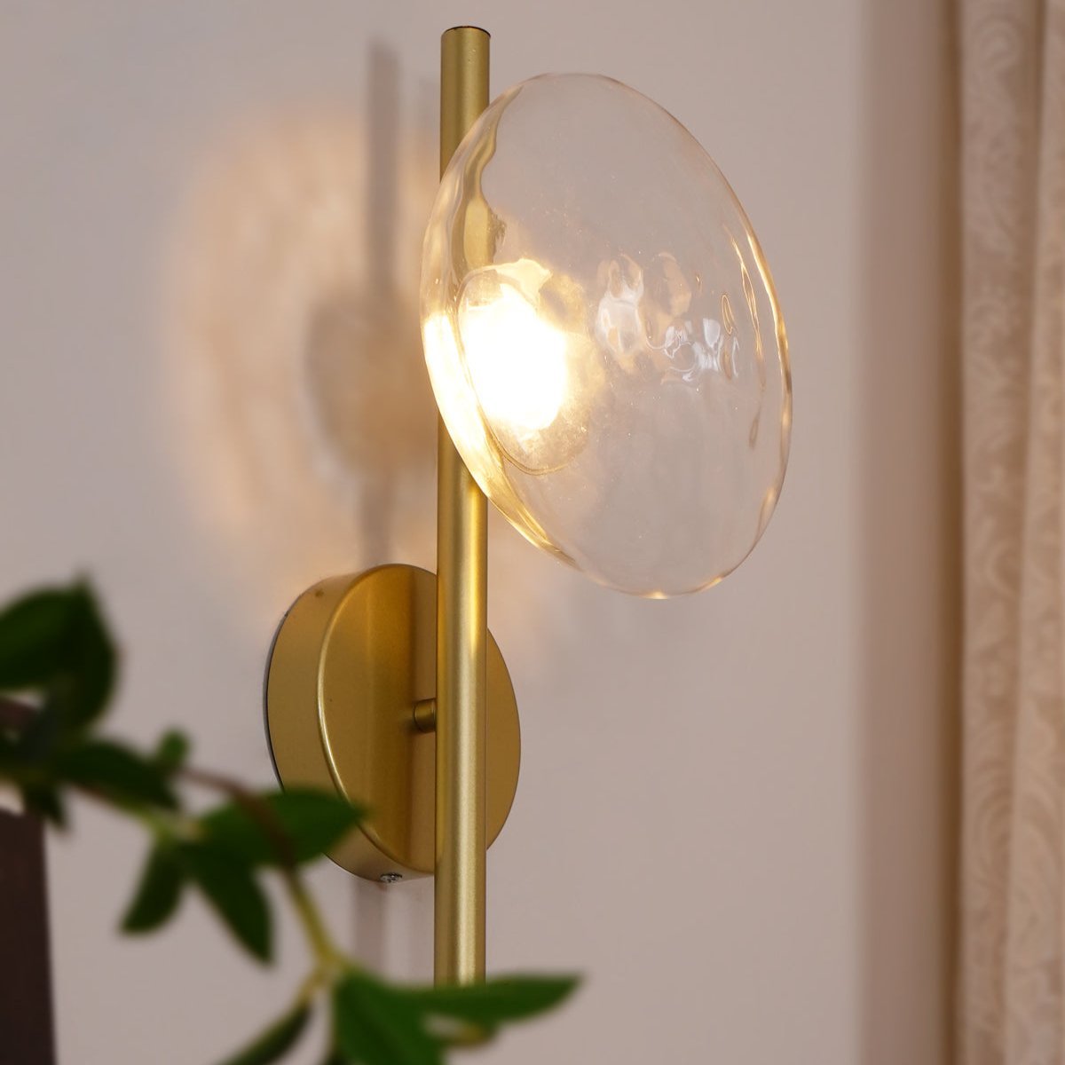 Zeno | Round Ceto Glass Wall Light