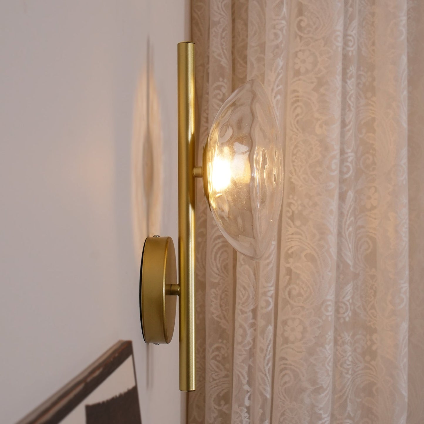 Zeno | Round Ceto Glass Wall Light