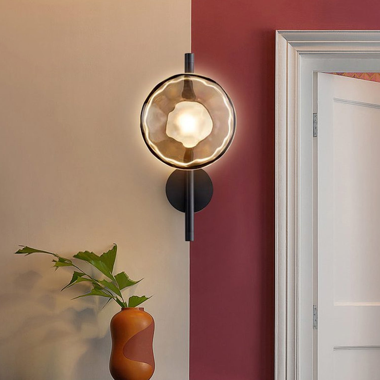 Zeno | Round Ceto Glass Wall Light