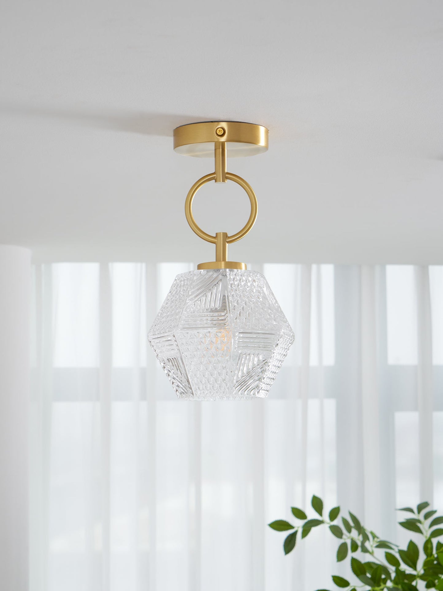 Aurevia | Diamond Cut Glass Brass Art Deco Pendant Light
