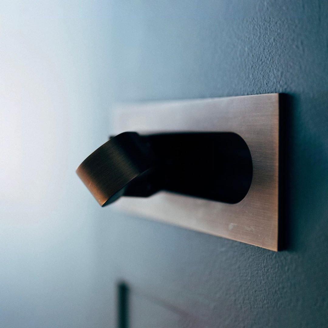 Deco | Adjustable Bedside LED Wall Lamp