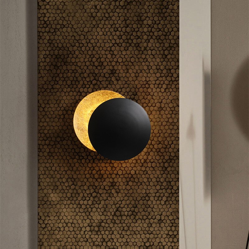 Luna | 360° Rotating LED Wall Light