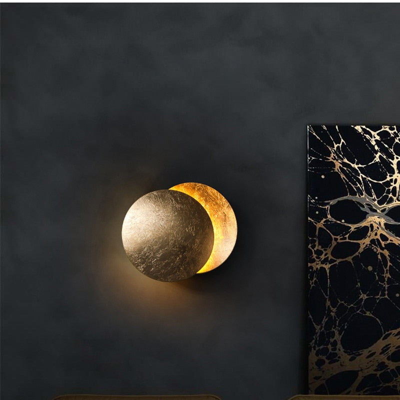 Luna | 360° Rotating LED Wall Light