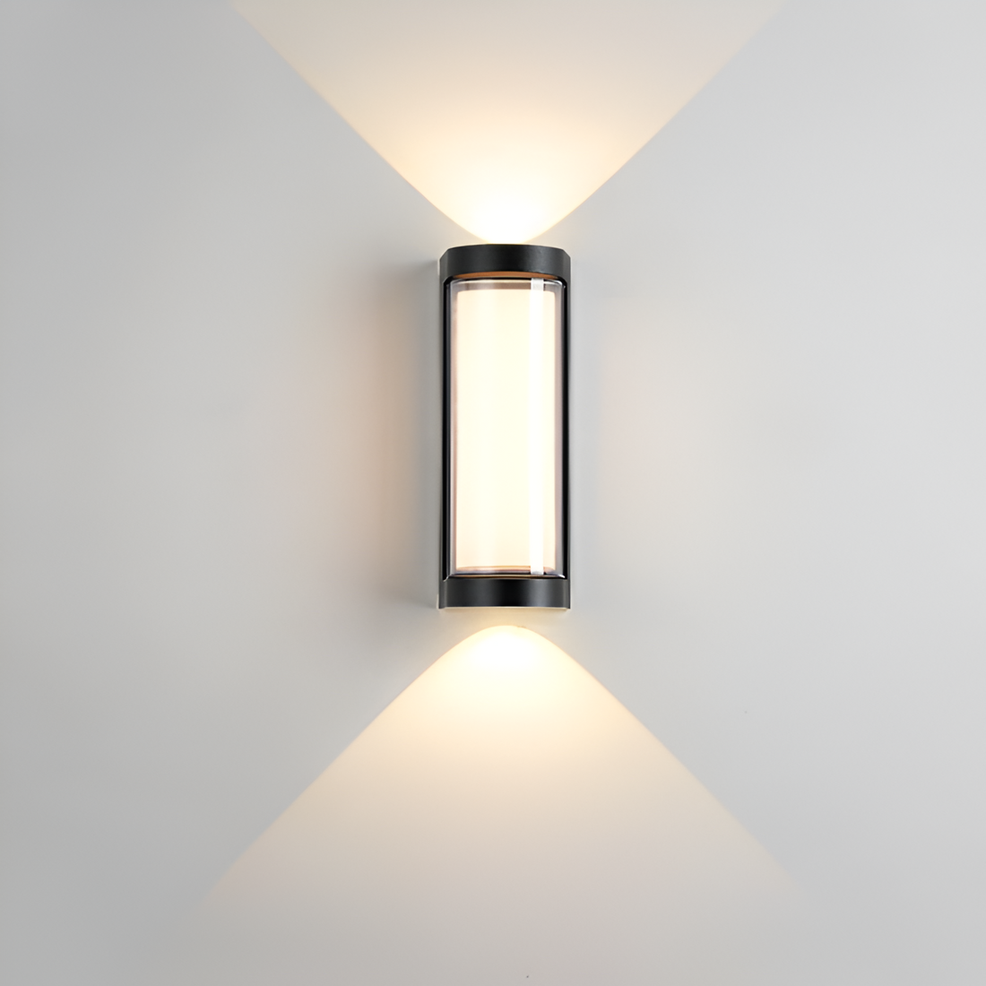 Tristan | Minimalist Outdoor Wall Sconce LED Exterior Light