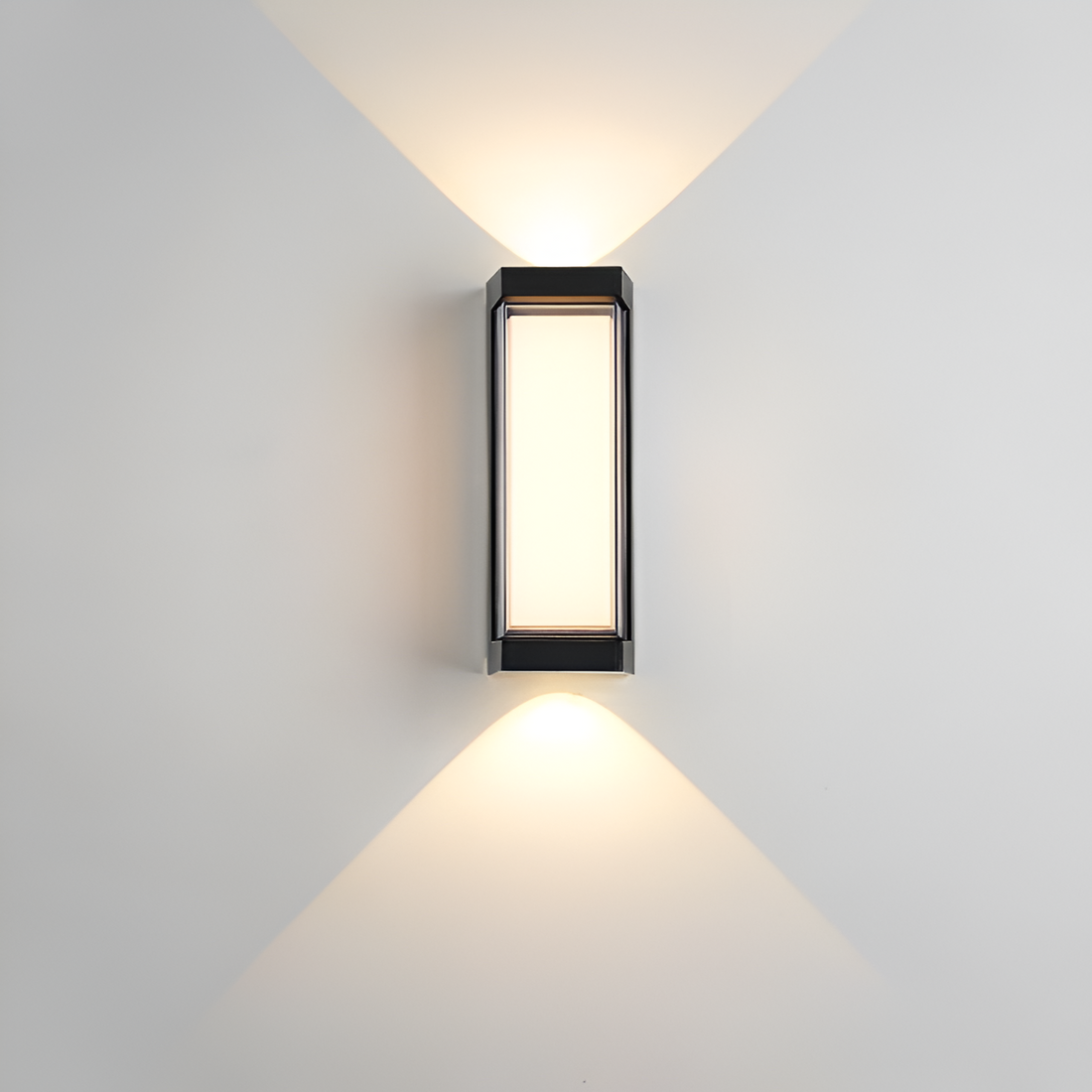Tristan | Minimalist Outdoor Wall Sconce LED Exterior Light