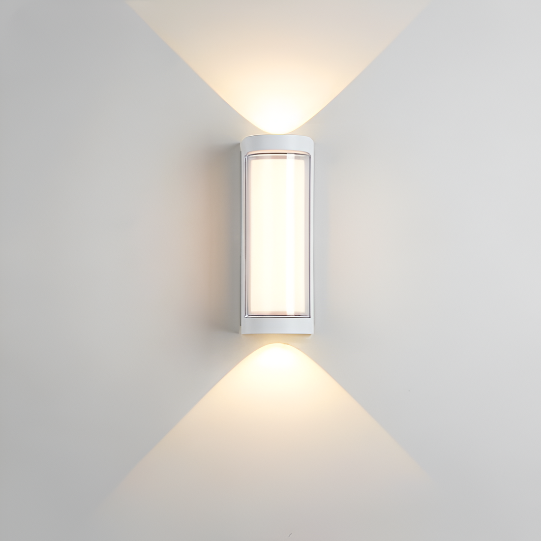 Tristan | Minimalist Outdoor Wall Sconce LED Exterior Light