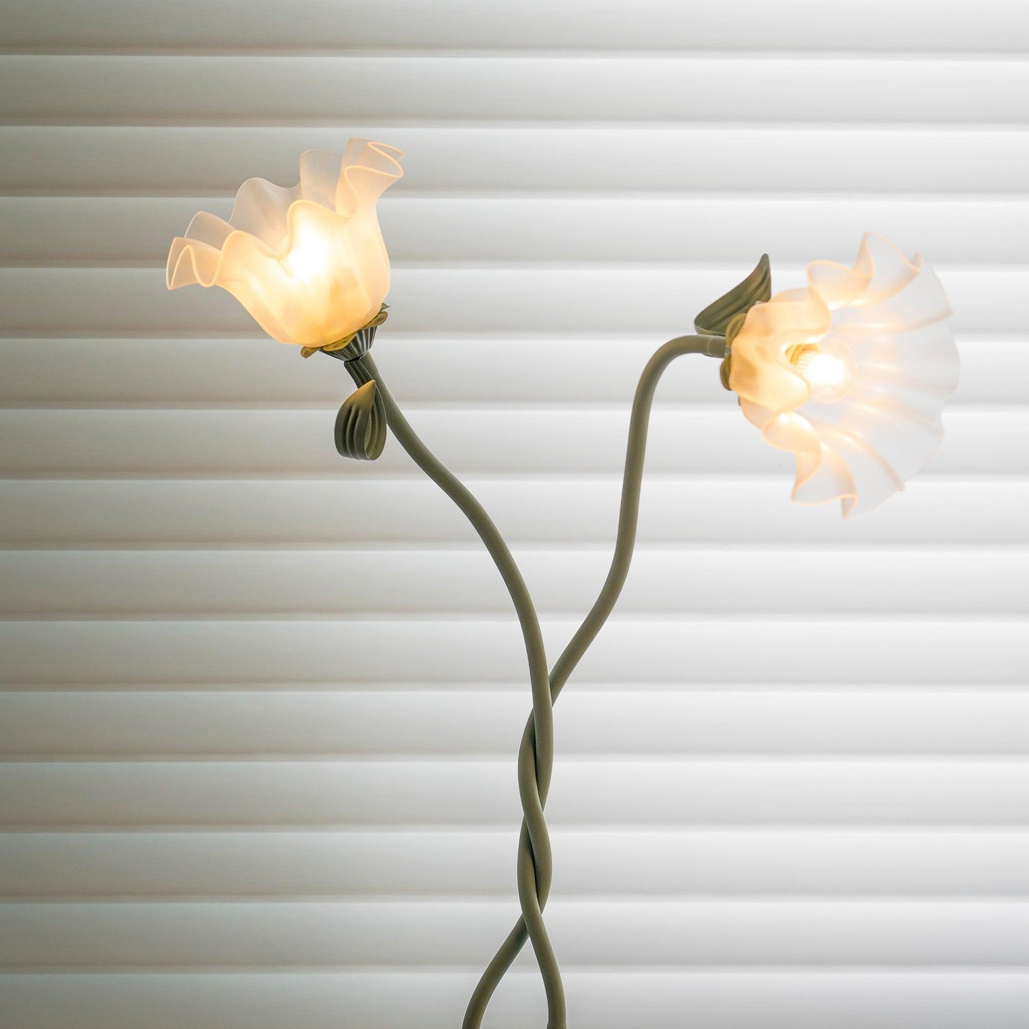 Flower | Floor Lamp Metal Body, Living Room