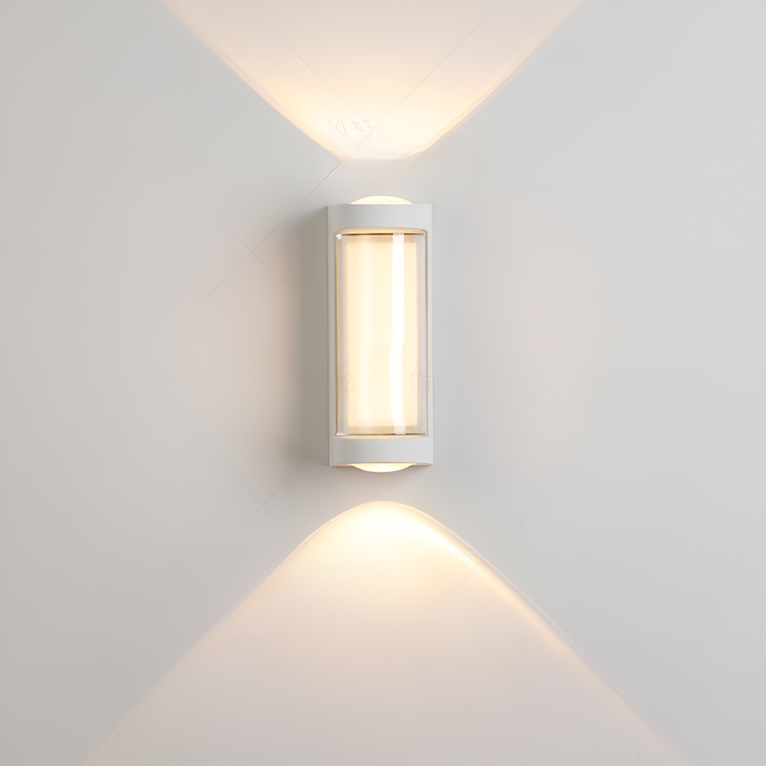 Tristan | Minimalist Outdoor Wall Sconce LED Exterior Light