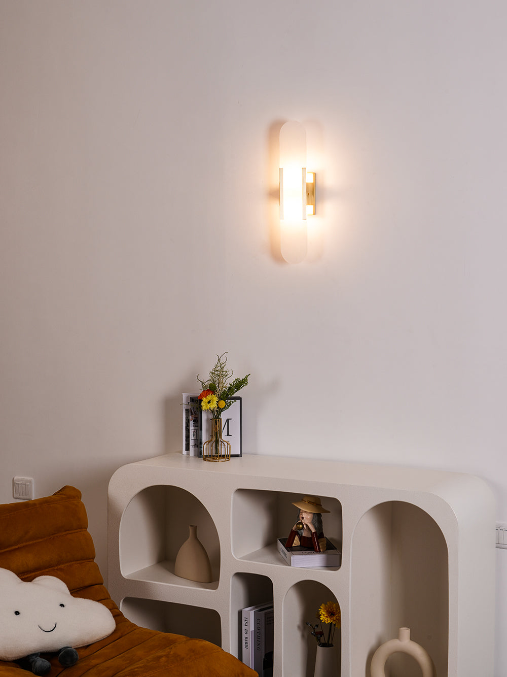 Sarah | Vertical Wall Lamp Alabaster Living Room Bedside Light