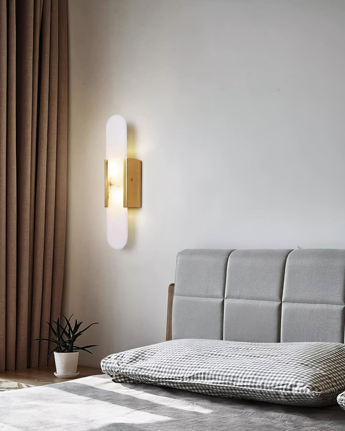 Sarah | Vertical Wall Lamp Alabaster Living Room Bedside Light