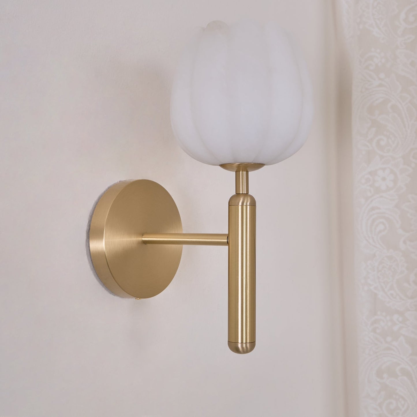 Ezra | Wall Lamp Flower-Shaped Metal Indoor Lighting for Hallway or Office