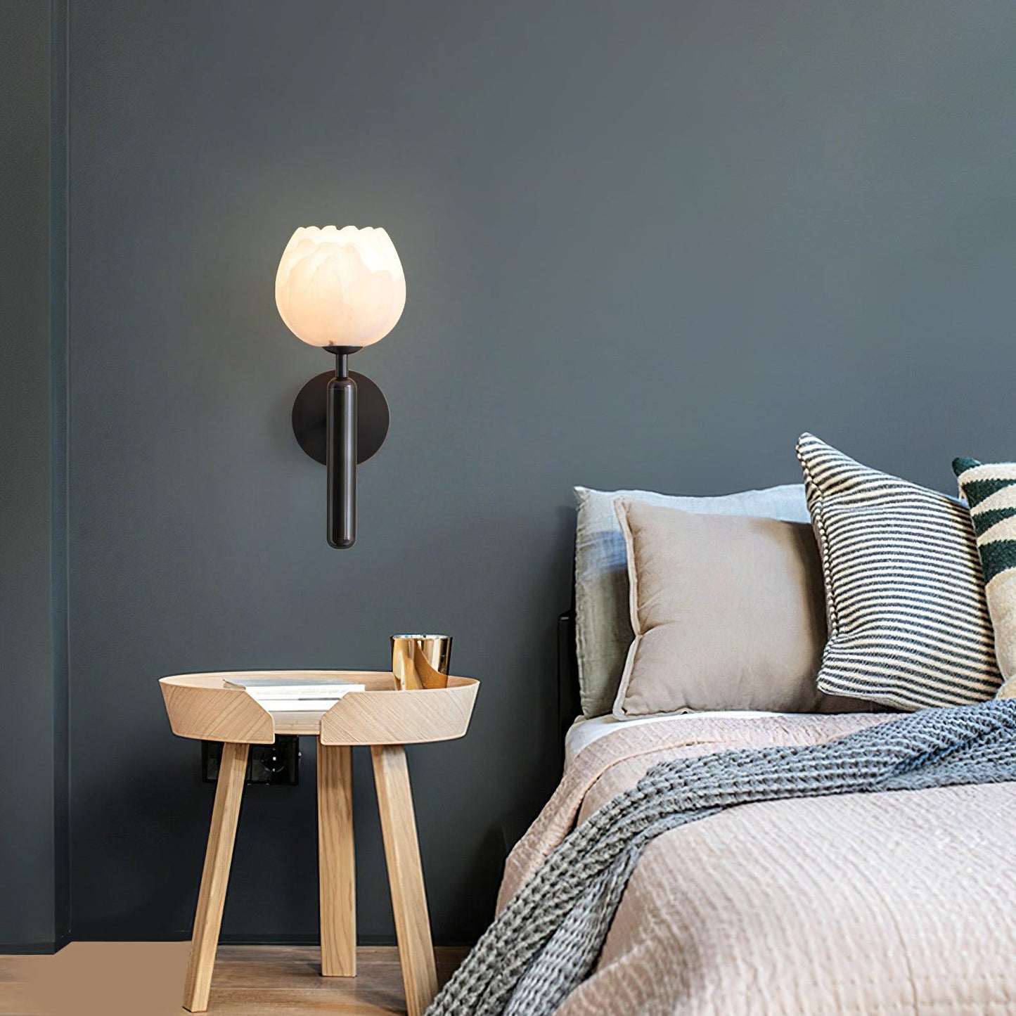 Ezra | Wall Lamp Flower-Shaped Metal Indoor Lighting for Hallway or Office