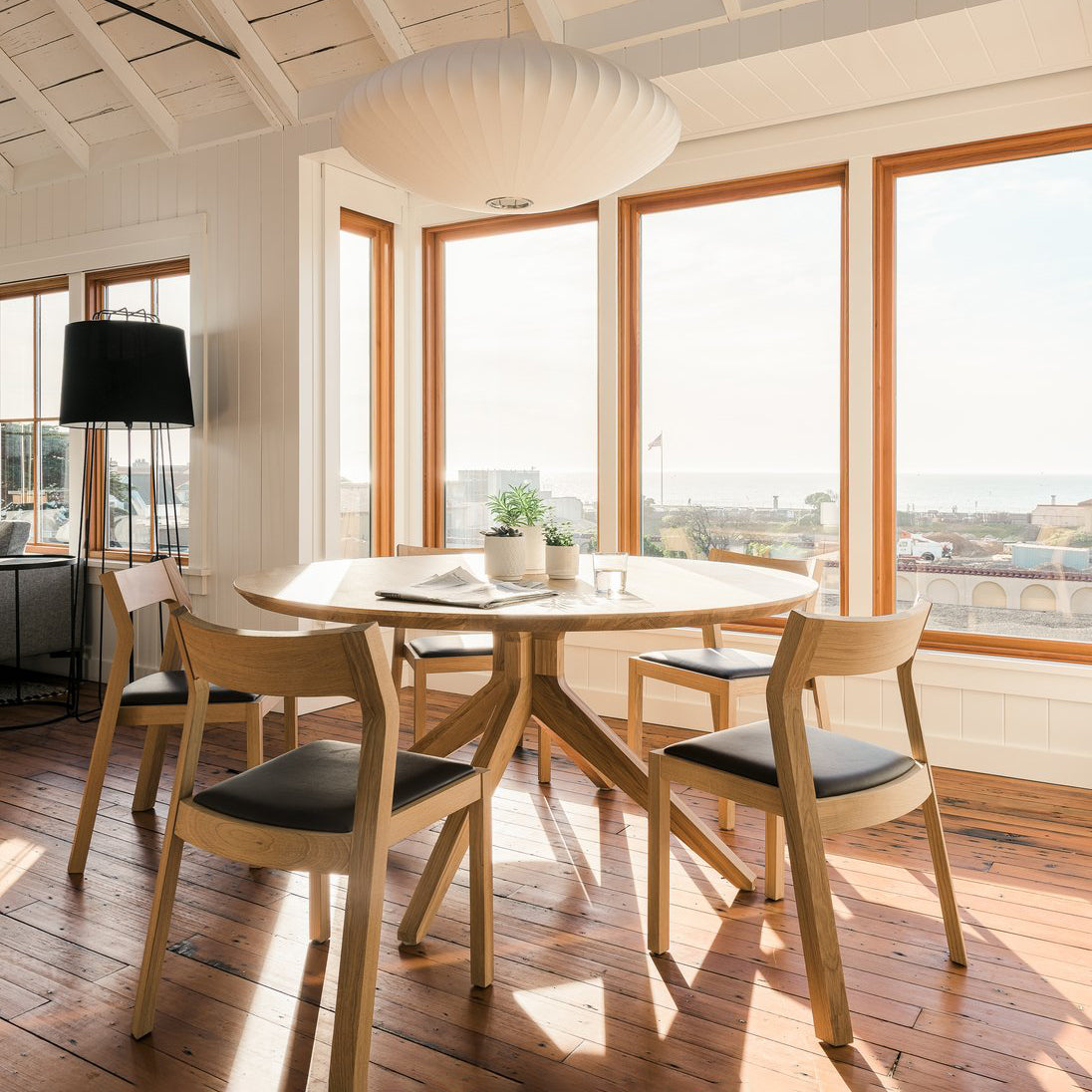 Nyla | Modern Glass Glow Pendant Light Living Room