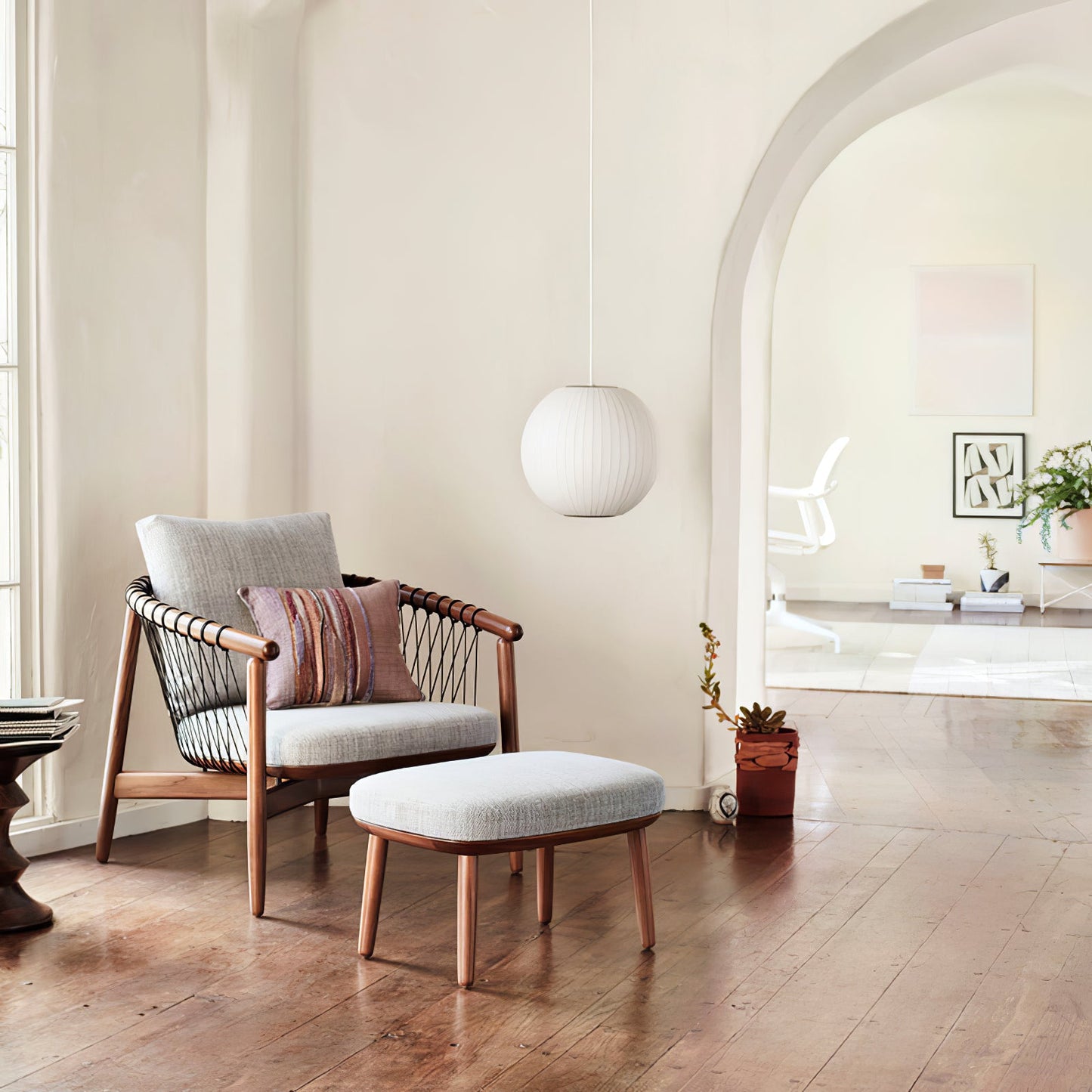 Nyla | Modern Glass Glow Pendant Light Living Room