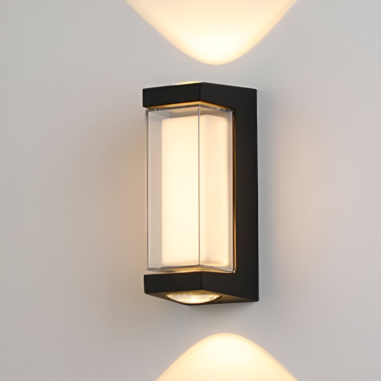 Tristan | Minimalist Outdoor Wall Sconce LED Exterior Light