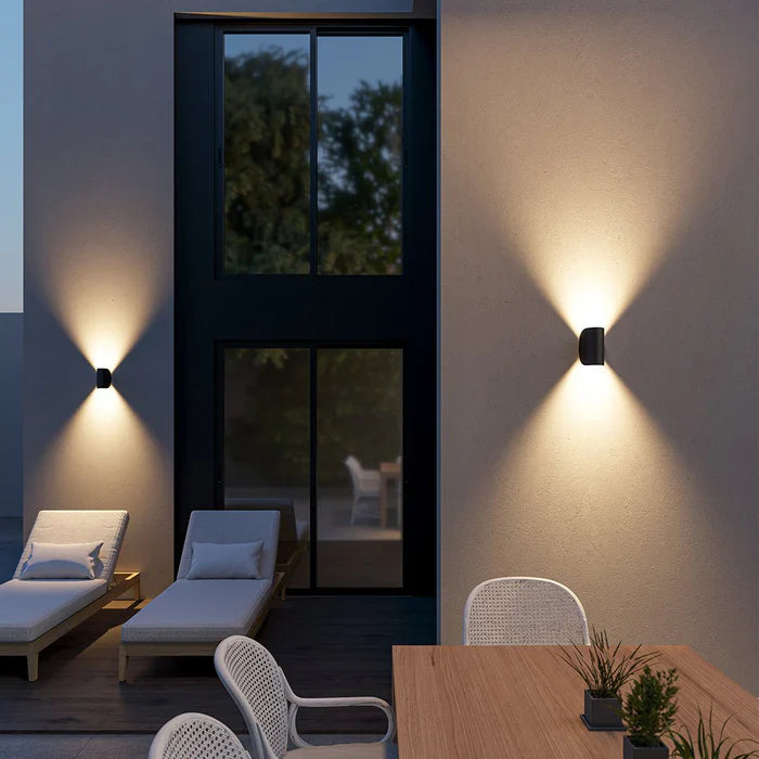 Aris | Adjustable LED Wall Light - Twistable Design