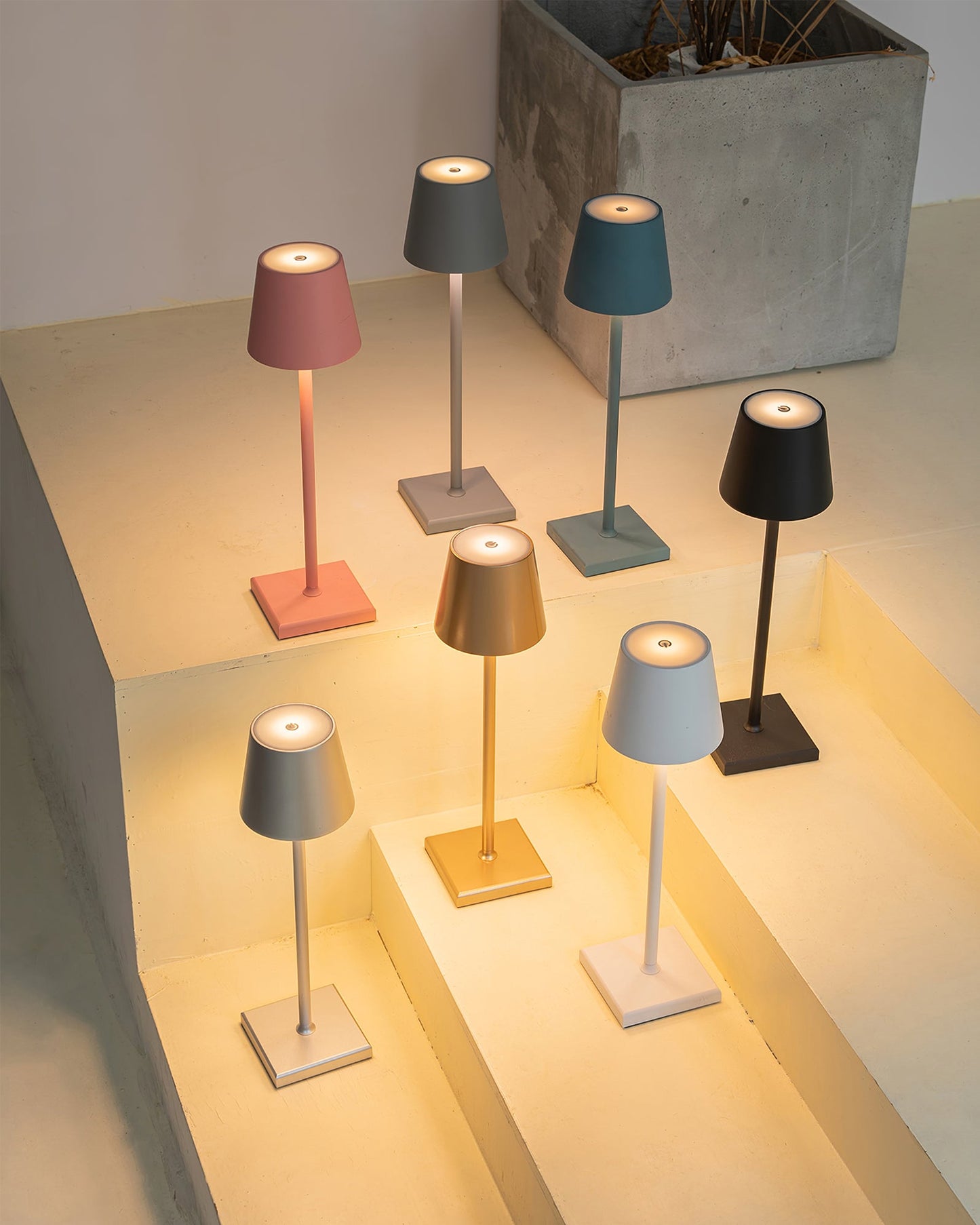 Veya | Dimmable USB Rechargeable Cordless LED Touch Table Lamp
