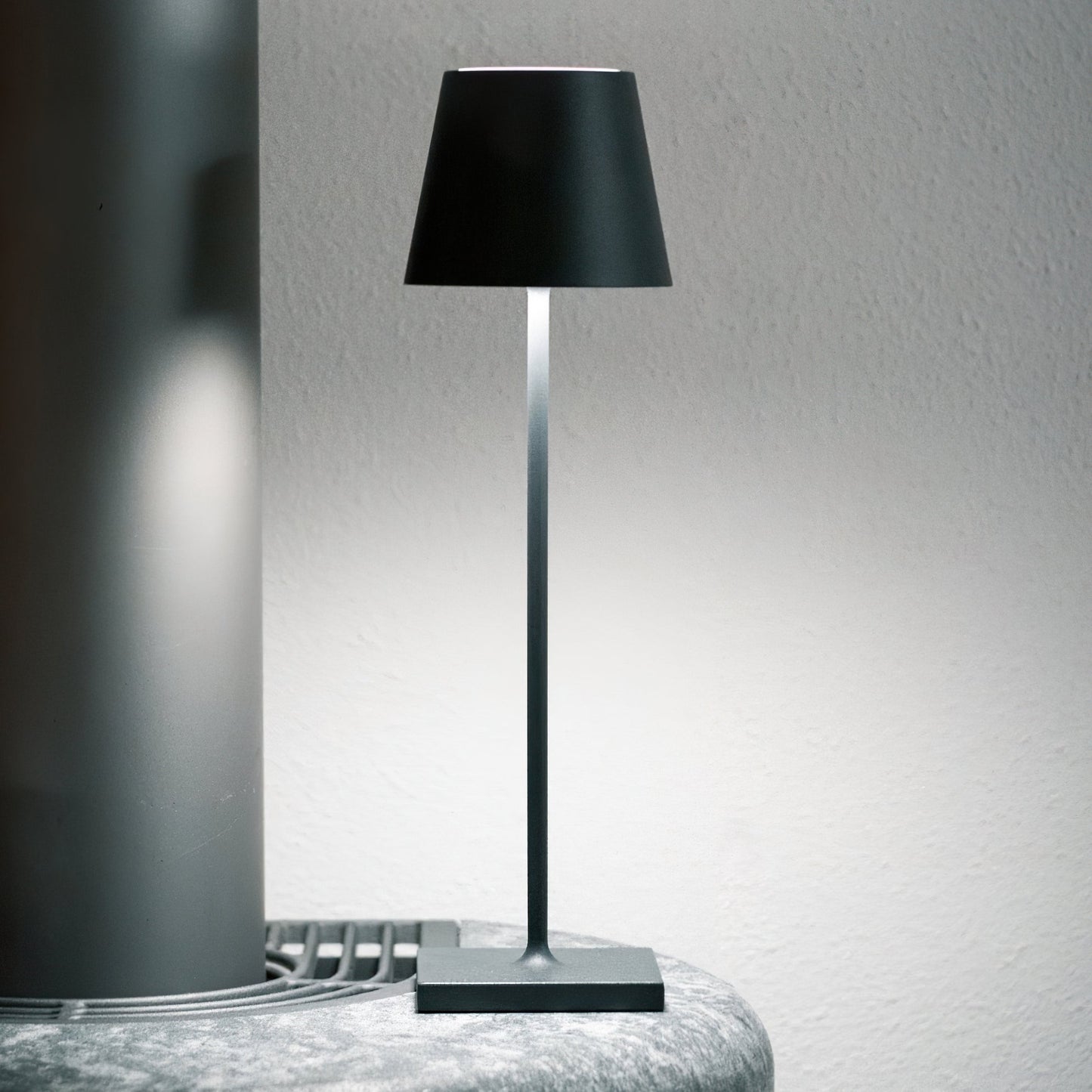 Veya | Dimmable USB Rechargeable Cordless LED Touch Table Lamp