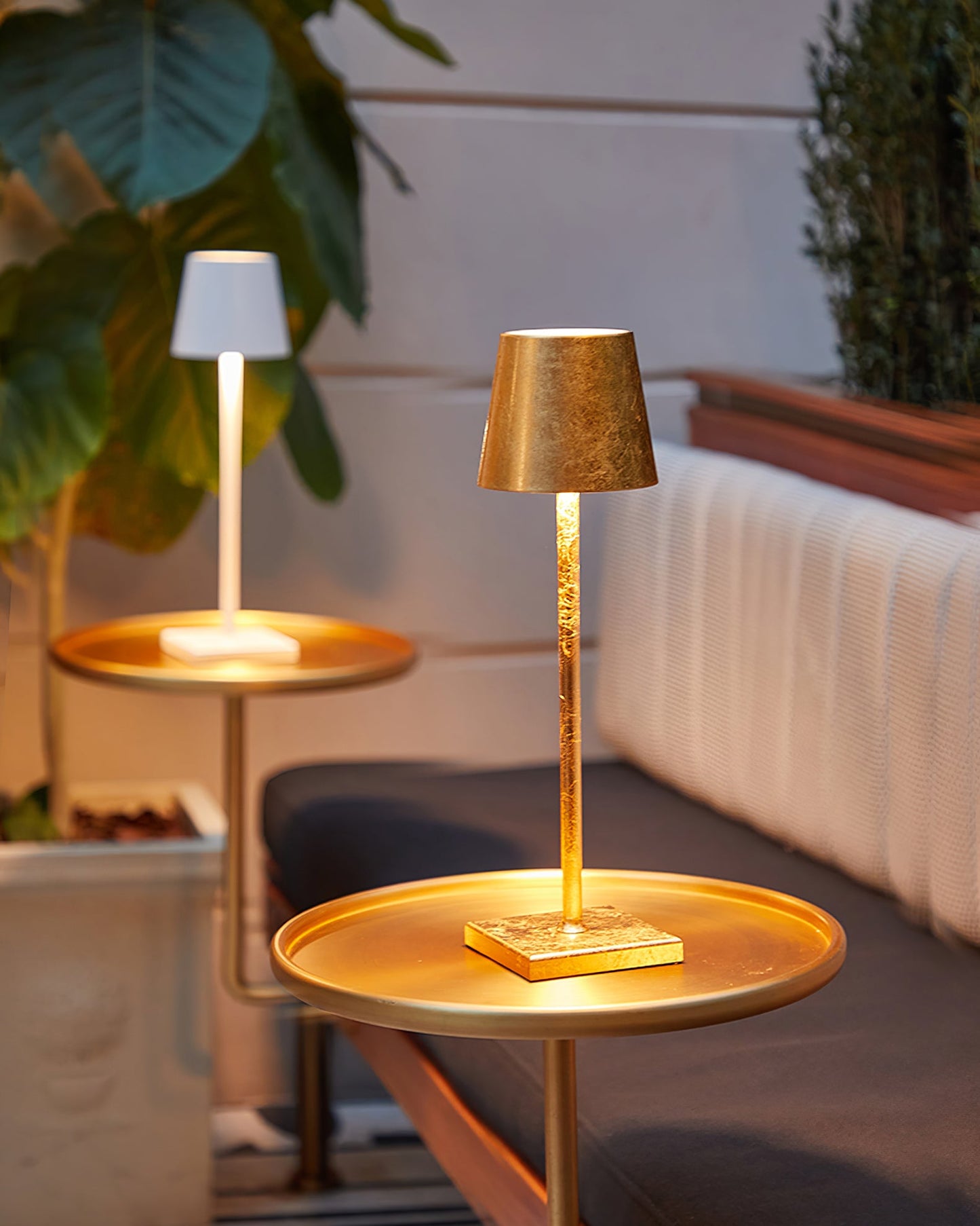 Veya | Dimmable USB Rechargeable Cordless LED Touch Table Lamp