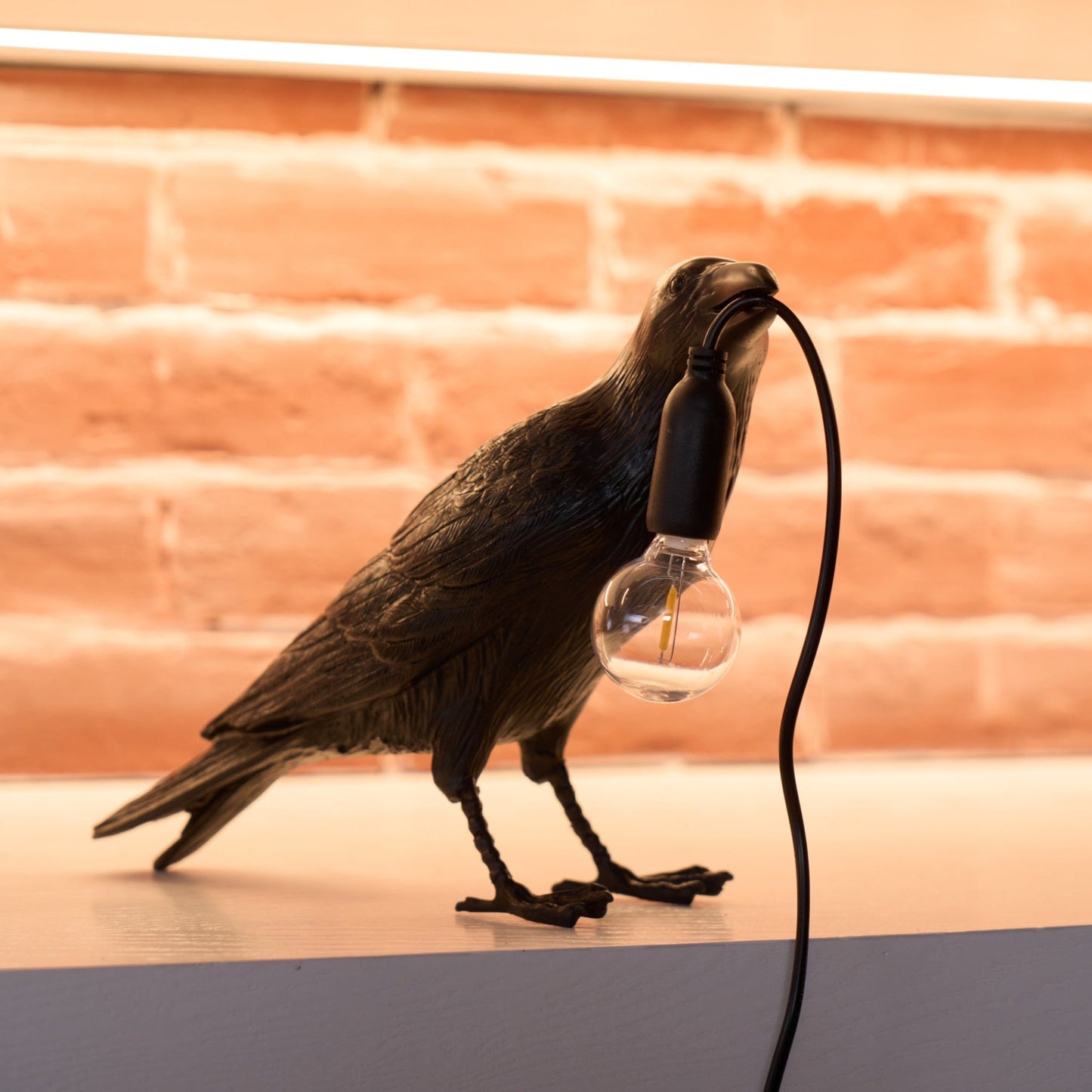 Marcellus | Bird Sculpture Resin Decorative Living Room Table Lamp