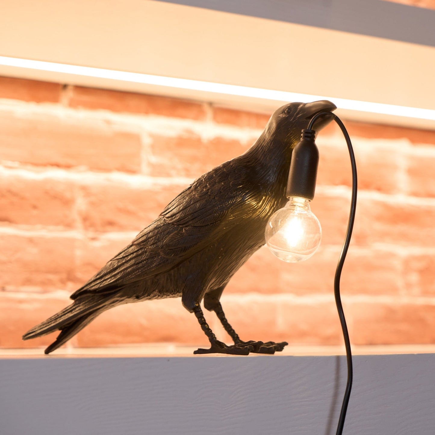 Marcellus | Bird Sculpture Resin Decorative Living Room Table Lamp