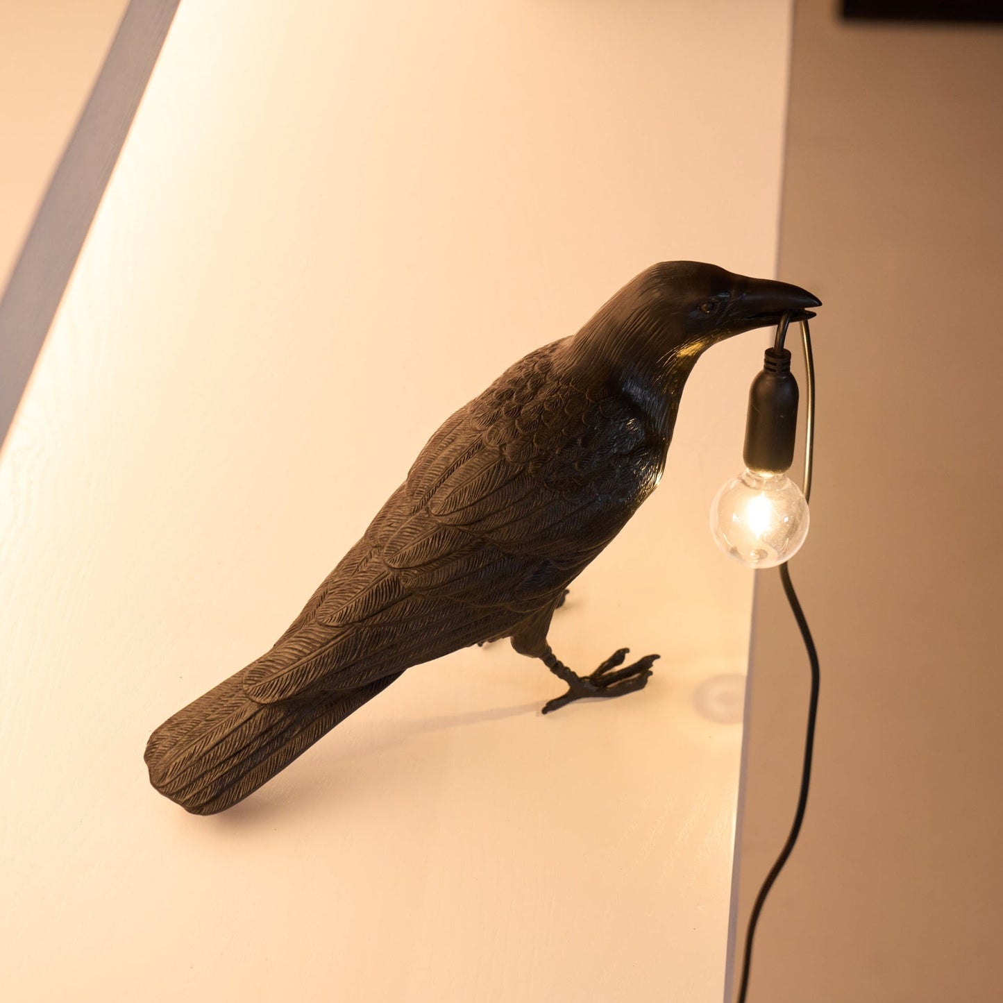 Marcellus | Bird Sculpture Resin Decorative Living Room Table Lamp