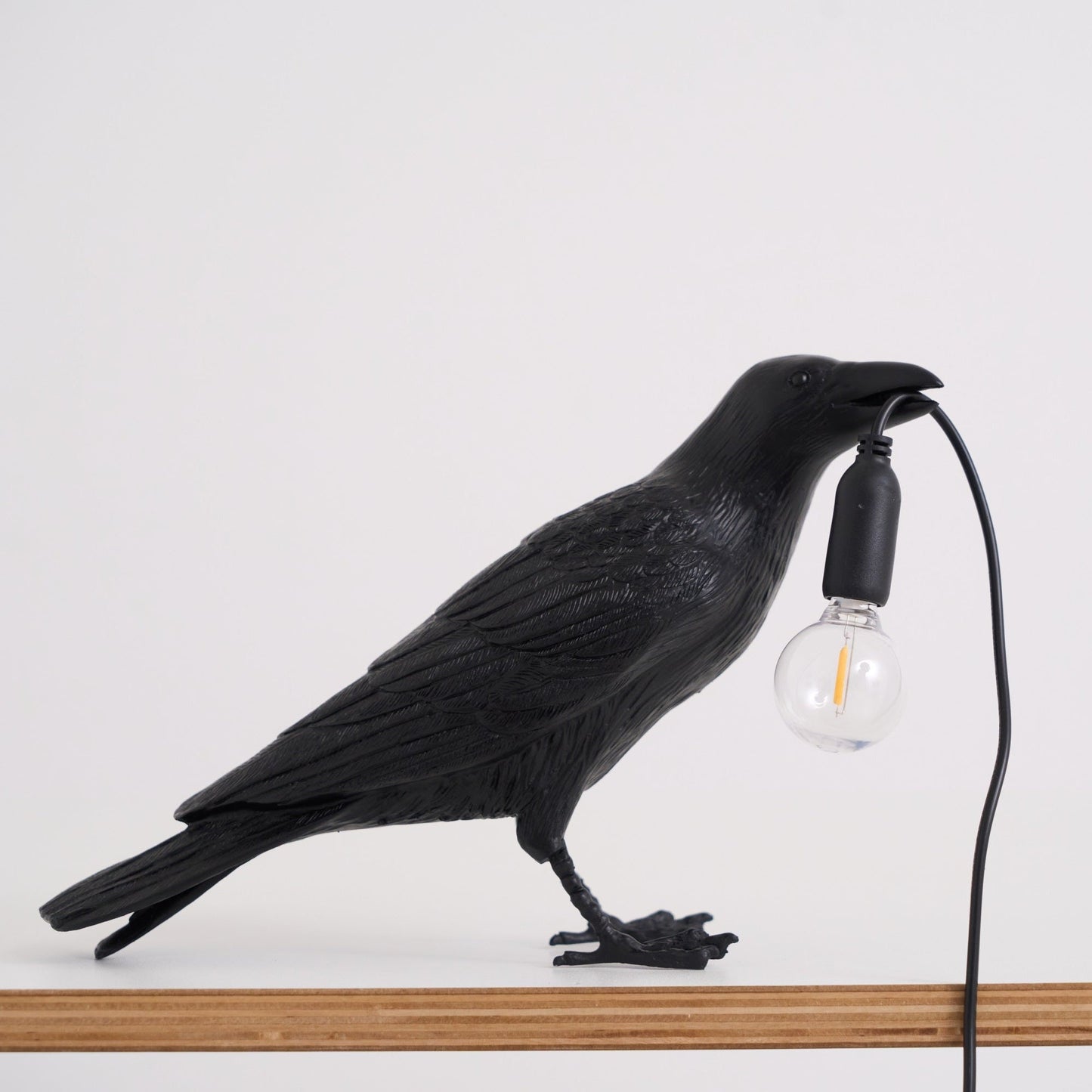 Marcellus | Bird Sculpture Resin Decorative Living Room Table Lamp