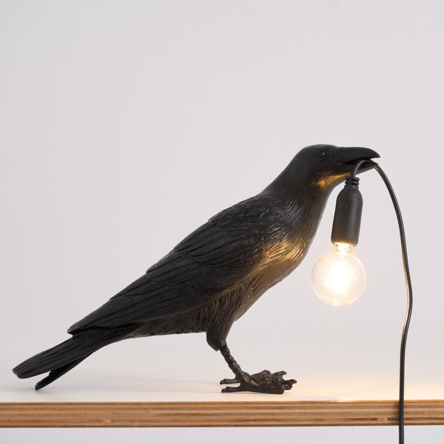 Marcellus | Bird Sculpture Resin Decorative Living Room Table Lamp