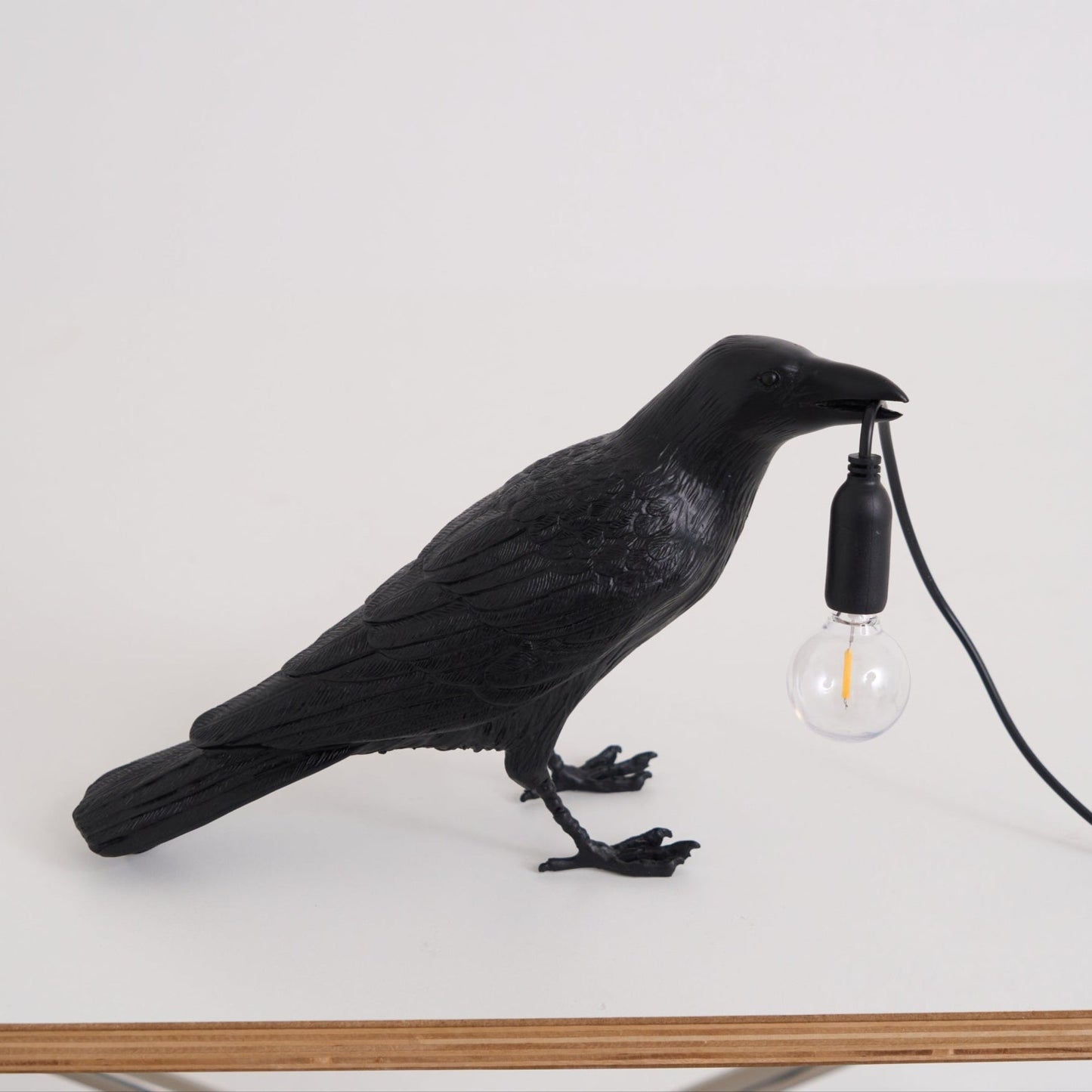 Marcellus | Bird Sculpture Resin Decorative Living Room Table Lamp
