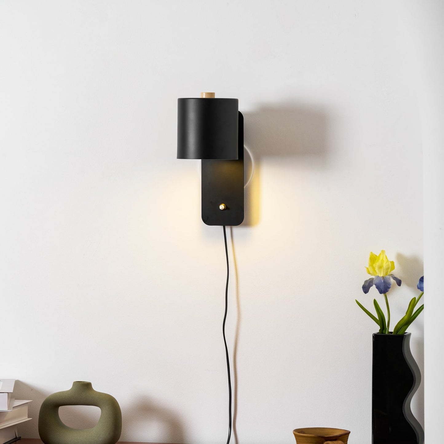 Vince | Directional Wall Lamp Plug-in Cylinder Bedside Reading