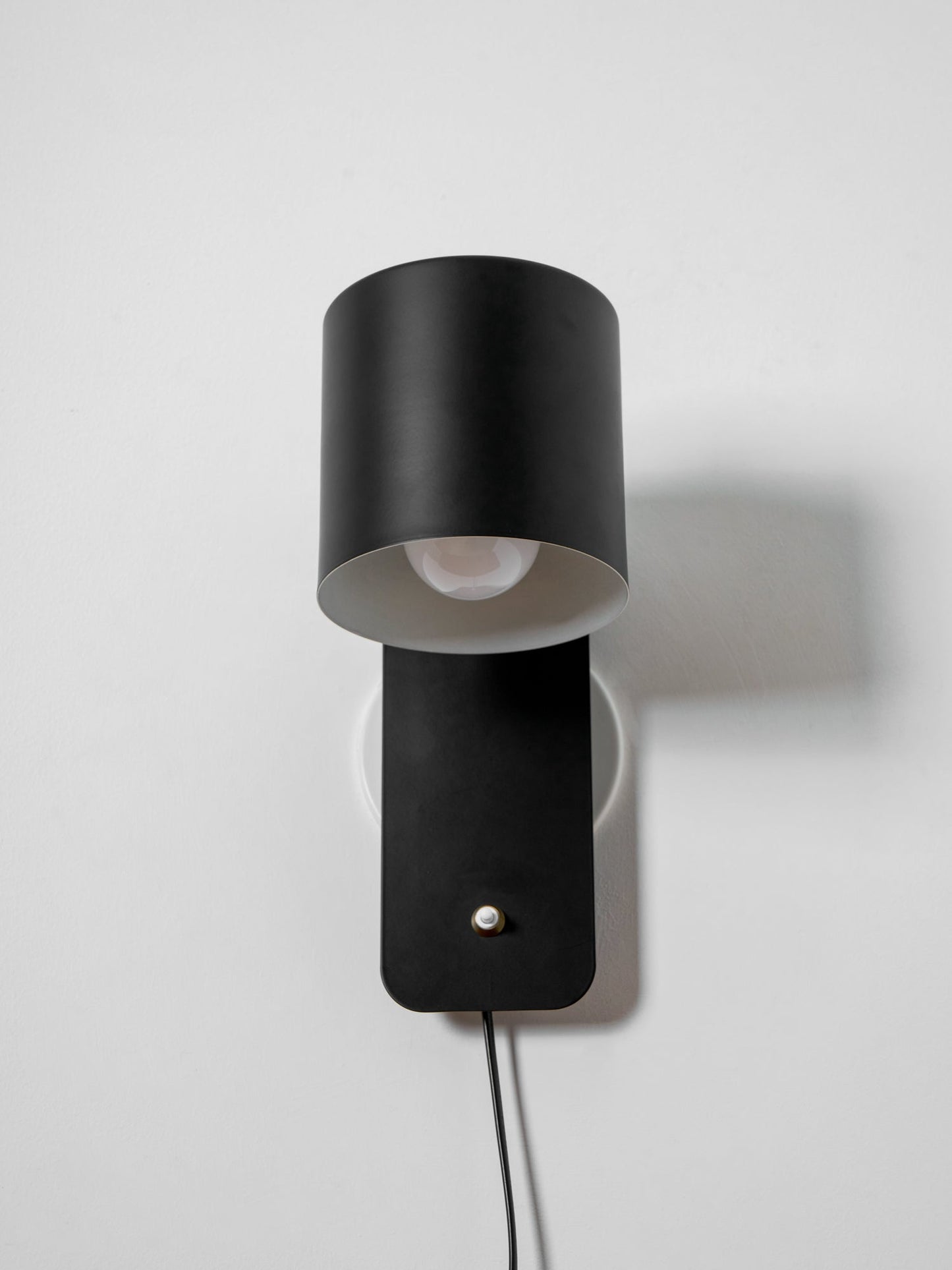 Vince | Directional Wall Lamp Plug-in Cylinder Bedside Reading