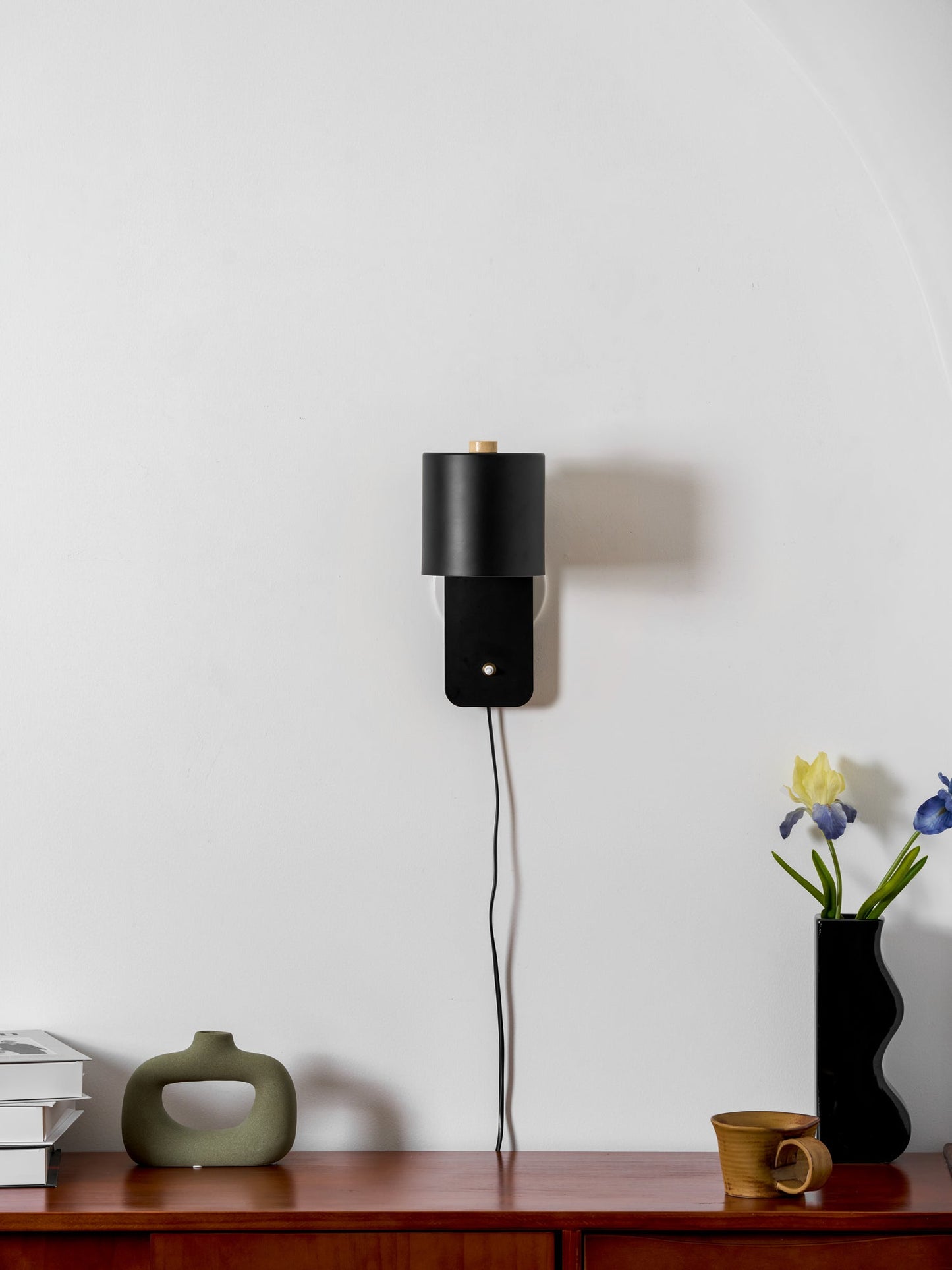 Vince | Directional Wall Lamp Plug-in Cylinder Bedside Reading