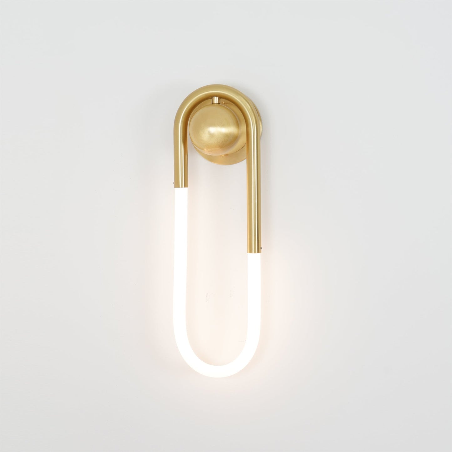 Luno | Brass Loop Design for LED Indoor Lighting Wall Lamp