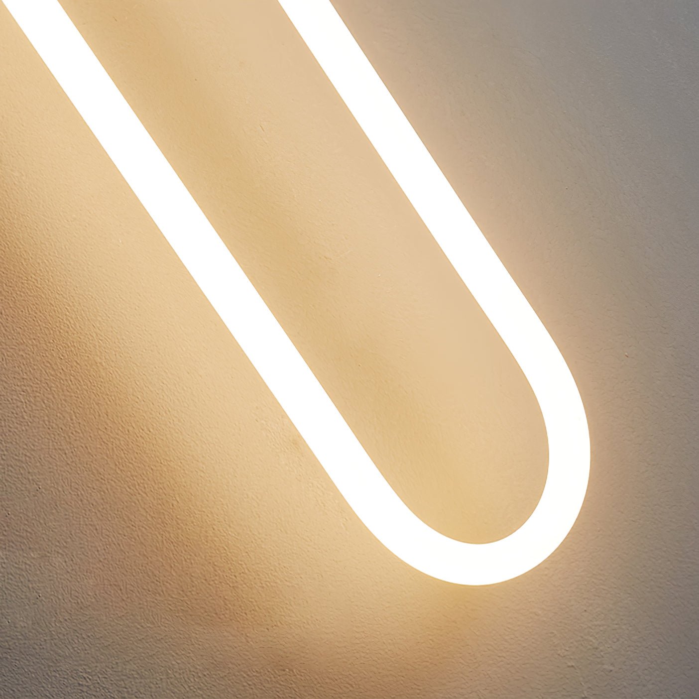 Luno | Brass Loop Design for LED Indoor Lighting Wall Lamp